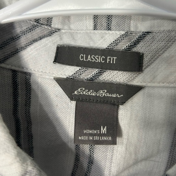 Eddie Bauer Women’s size Medium Classic Fit 100% Cotton Button Up. Black Stripes - Picture 3 of 8